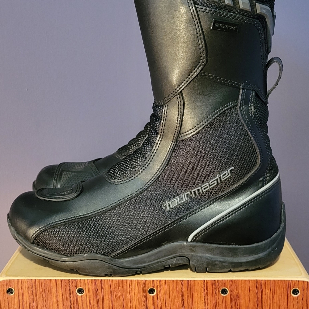 Women's motorcycle riding boots, Size 8 US